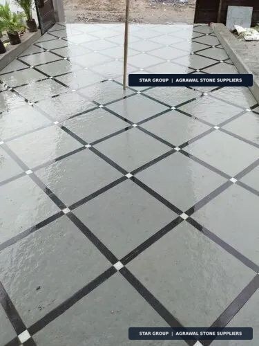 आँगन का फ़र्श, डायमंड ग्रिड, पानी से टेस्ट किया