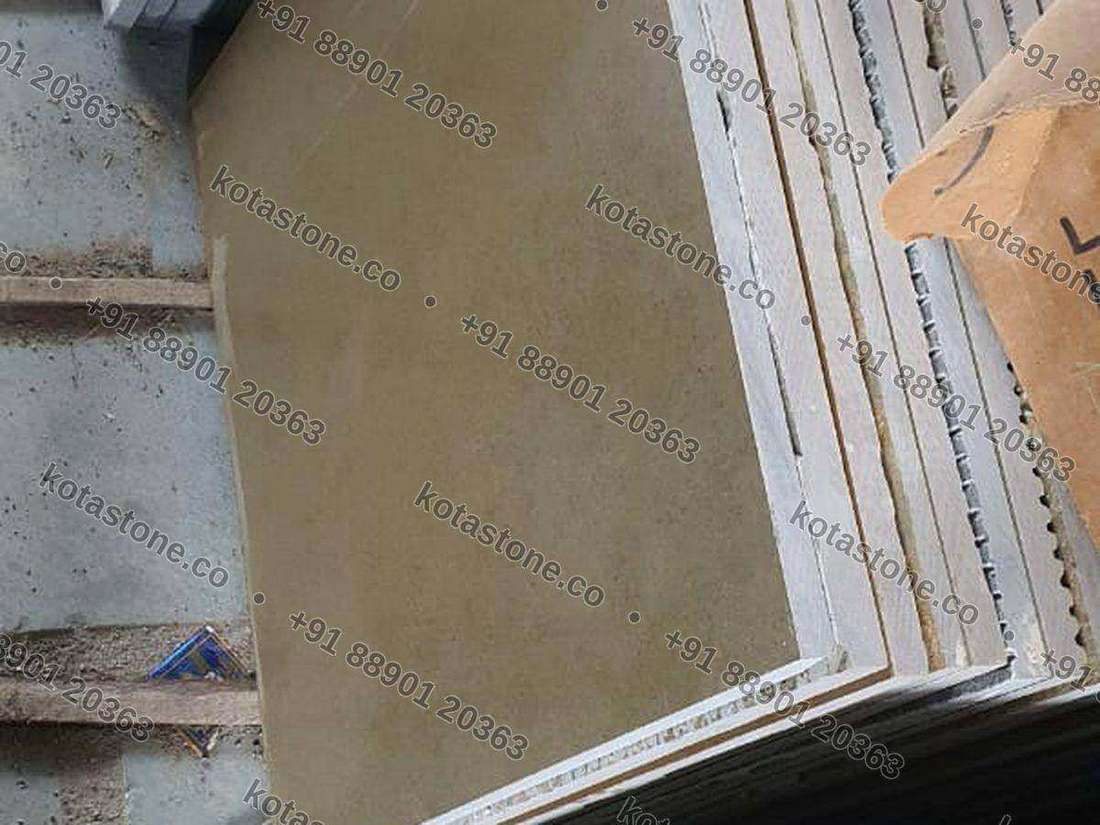 Brown polished Kota, edge detail