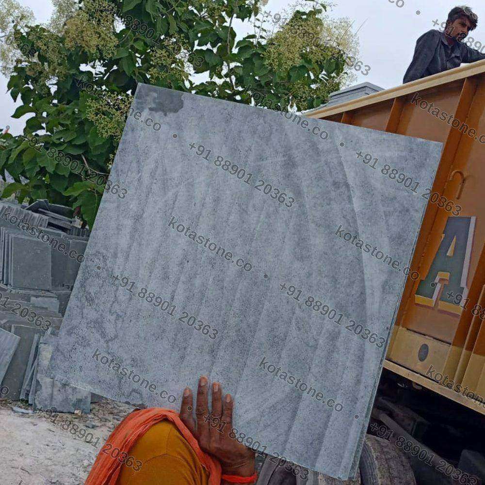 Loading 22″ Kota by hand