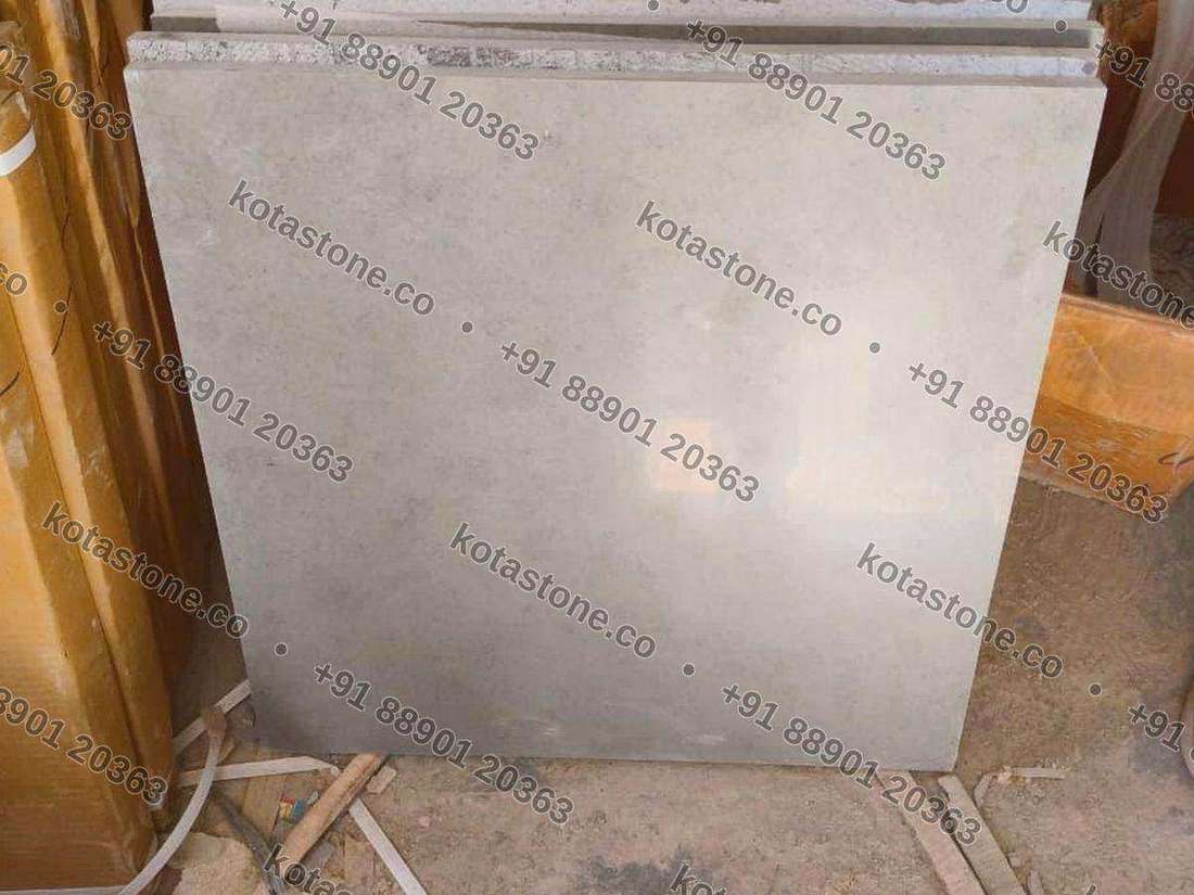 Mirror-polished Kota stone stacked after the polishing line