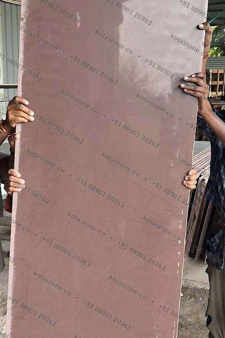 Full-length mirror-polished Mandana slab
